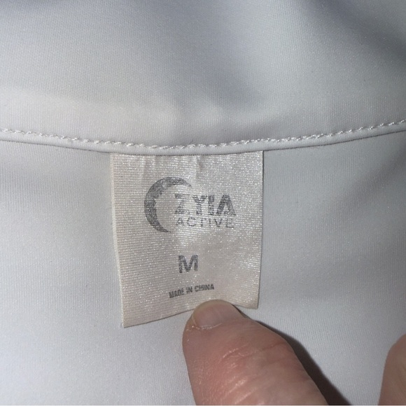 🌹𝐙𝐘𝐈𝐀 𝐀𝐂𝐓𝐈𝐕𝐄 𝐖𝐇𝐈𝐓𝐄 𝐏𝐔𝐋𝐋𝐎𝐕𝐄𝐑 𝐉𝐀𝐂𝐊𝐄𝐓 - Picture 3 of 6